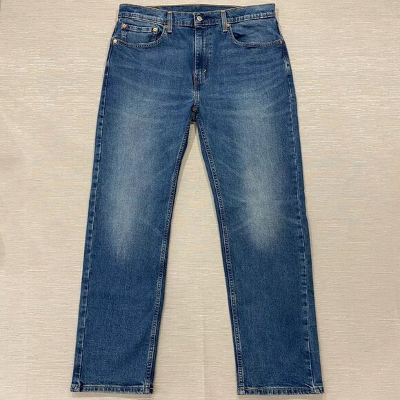 Levis 505 Jeans Mens 36 x 32 Straight Leg Regular Fit Medium Wash Denim - Picture 2 of 13